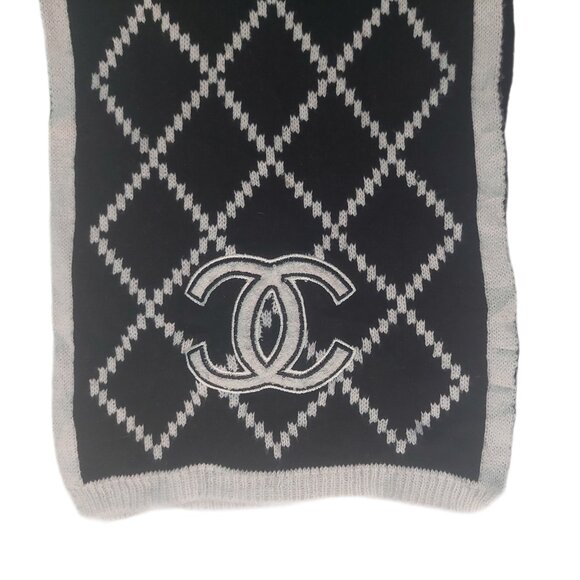 CHANEL Vintage Black & White Reversible Window Print Scarf Embroidered CC Logo - Picture 1 of 9